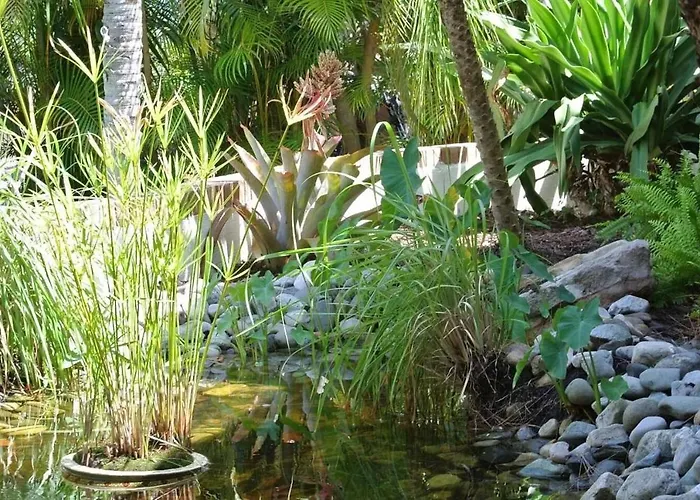Boaters Bayshore Bungalow